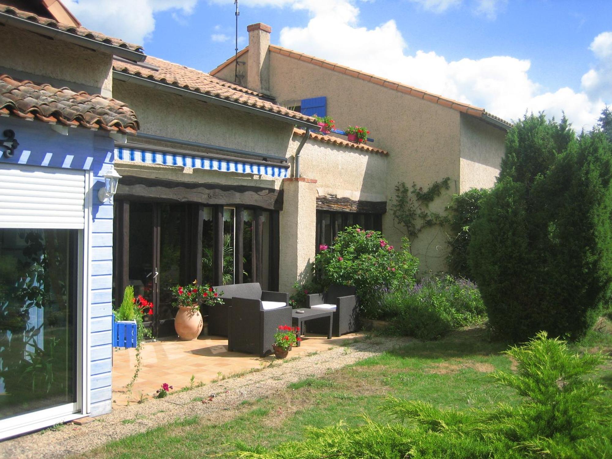 Bed and Breakfast Les Pierres Blanches Bonneuil-Matours Exteriér fotografie